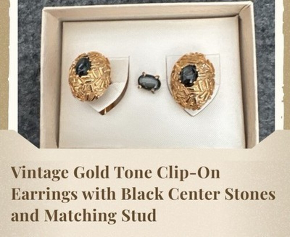 vintage gold earrings 14k, 1960 Never Worn In Perfect Condition, In Original Box